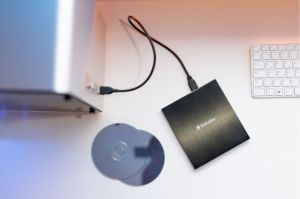 43886 USB-C External Slimline CD/DVD Yazıcı